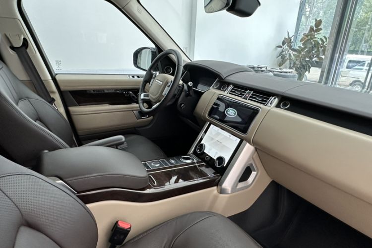 Used Land Rover Range Rover 2021 3.0 L6 Century Extended Classic Edition