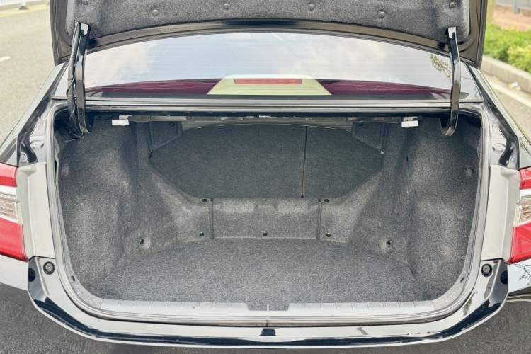 Used Honda Crider 2016 1.8L CVT Comfort Version
