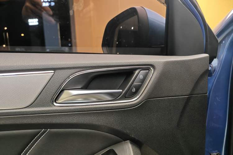 Used Roewe RX5 2019 20T Two-Wheel Drive Automatic 4G Connected Platinum Edition