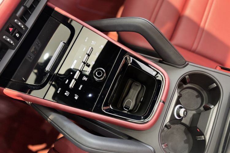 Used Porsche Cayenne 2024 Cayenne 3.0T Interior 3