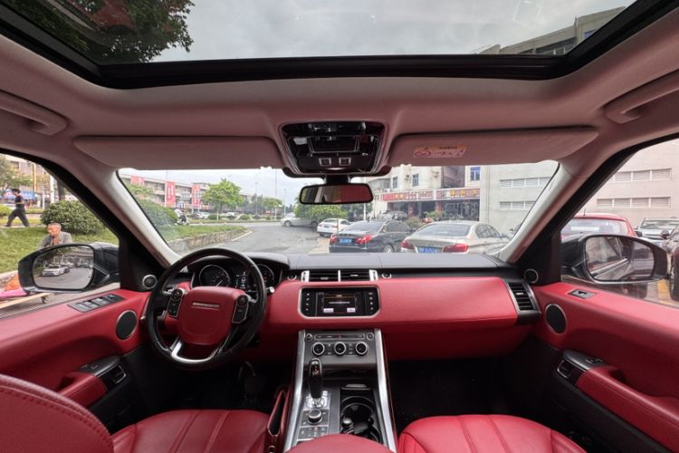 Used Land Rover Range Sport 2017 3.0T SE Middle East Interior 4