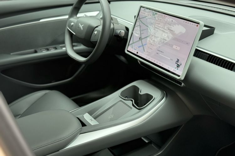 Used XPeng MONA M03 2024 620 with Ultra-Long Range Interior 1