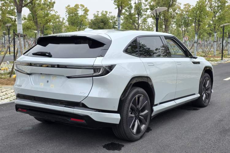 Used Honda P7 2025 Rear-Drive Long-Range Pro