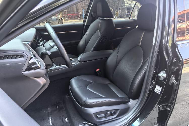 Used Toyota Camry 2021 2.0G Luxury Edition