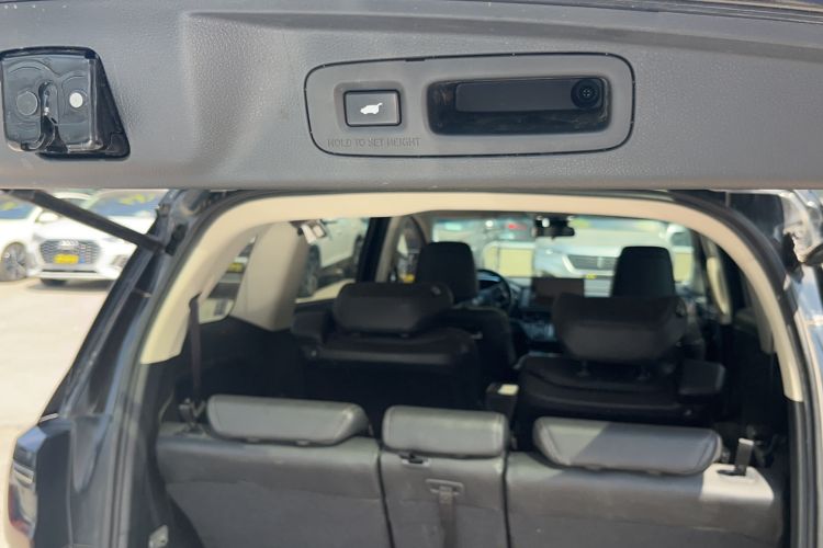 Used Honda Elysion 2022 2.0L eHEV Luxury First Edition