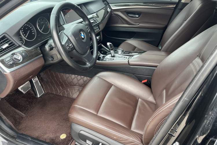 Used BMW 5 Series 2014 525Li Luxury Design Package

