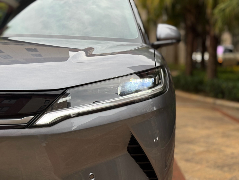 BYD Yuan UP 2025 Intelligent Driving Version 401 km Leading Edition — снимка 12