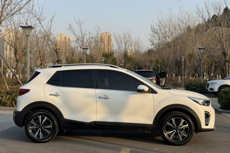 Used Kia kx1 Stonic 2021 1.4L CVT Fun Edition