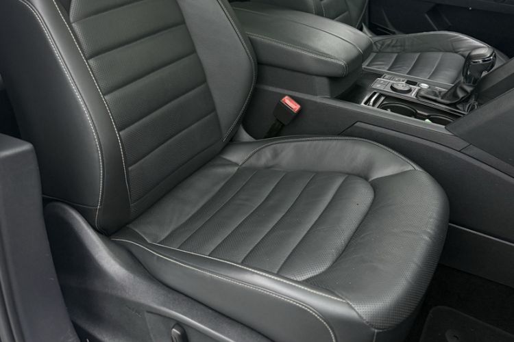 Used Volkswagen Teramont 2017 530 V6 Four-Wheel Drive Luxury Edition Interior 4