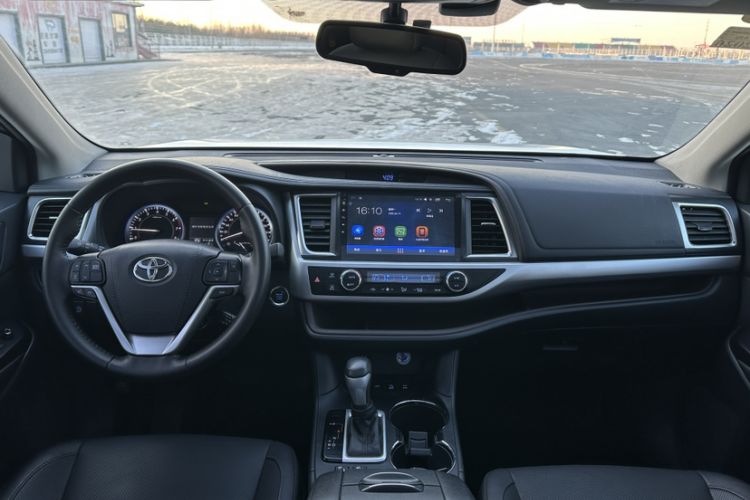 Used Toyota Highlander 2017 2.0T Four-Wheel Drive Luxury Edition 7 Seats
