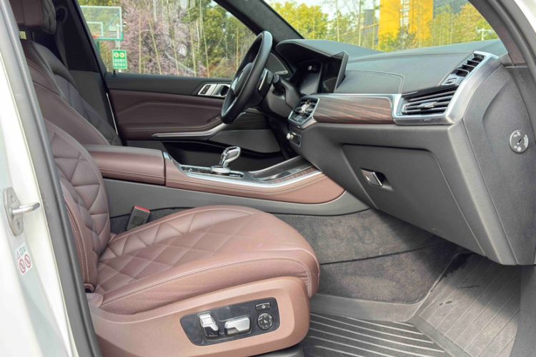 Used BMW X5 2022 Restyled xDrive 40Li Luxury Edition M Sport Package
