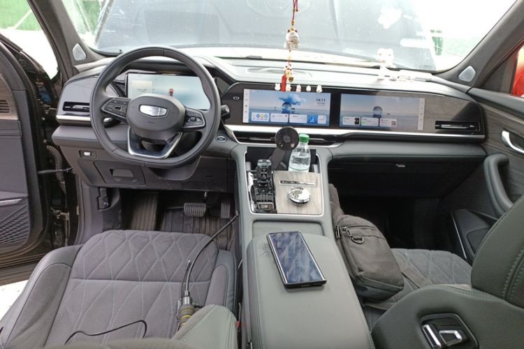 Used Geely Auto Monjaro L 2025 Dongfang Yao 2.0TD Automatic Lanxing Edition
