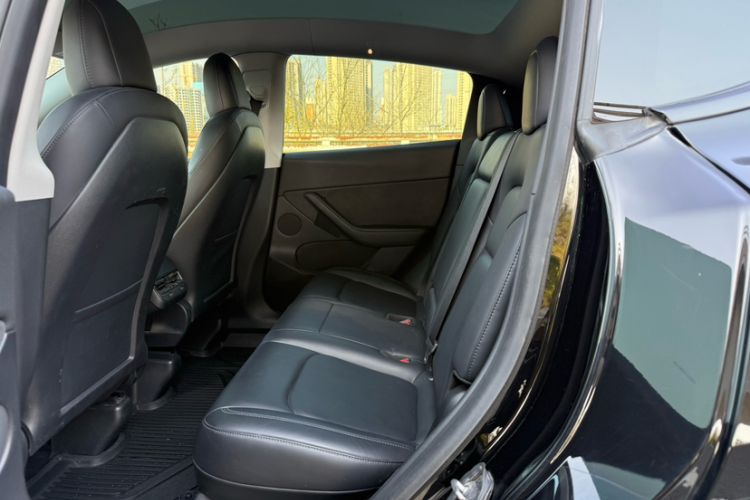 Used Tesla Model Y 2021 Standard Range Rear-Wheel Drive Version