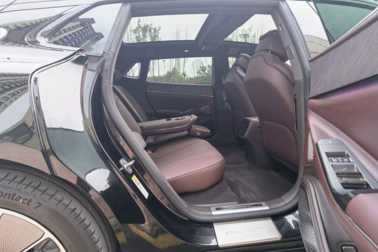 Used Denza Z9GT 2024 1100 Four-Wheel Drive Max Edition
