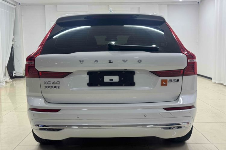 Used Volvo XC60 2022 B5 4x4 Zhiyi Luxury Edition