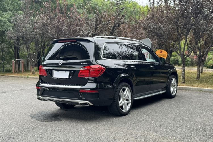 Used Mercedes-Benz GL-Class 2015 GL 500 4MATIC
