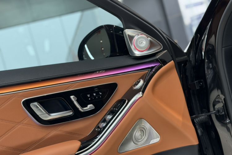 Used Mercedes-Benz Maybach S-Class 2021 S 480 4MATIC Interior 6