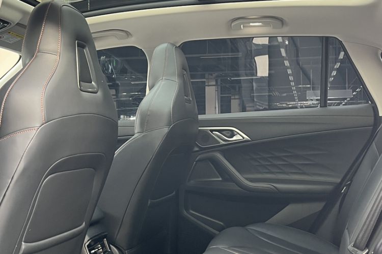 Used Roewe RX5 2023 1.5T Prestige Sliding-Screen Version