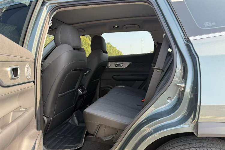 Used Chery Tiggo 8 PLUS 2025 290TGDI DCT Luxury 5-Seater