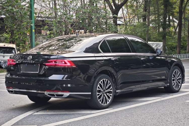 Used Volkswagen Phideon 2021 380TSI Luxury Edition Exterior 6