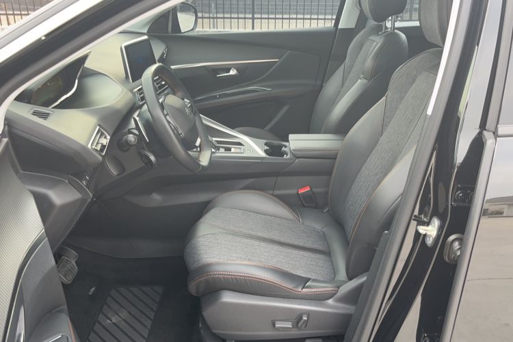 Used Peugeot 5008 2017 380THP 7-Seater Elite Edition Driver Seat