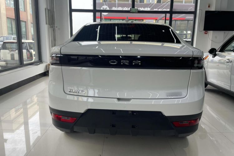 Used ORA iQ 2018 Smart Connectivity Model