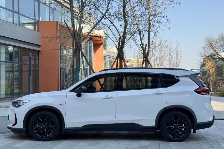 Used Chevrolet Orlando 2018 Redline 530T Automatic Zhaoxiang Edition (5+2 Seating) – China V Standard Exterior 6