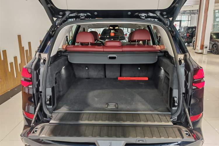 Used BMW X5 2023 xDrive 30Li Luxury M Sport Night Edition Package