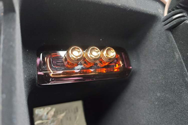 Used XPeng G6 2025 625 Long-Range Max Flagship Edition Exterior 9