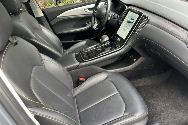 Used Roewe i6 MAX 2020 300TGI Automatic "Swell Cool Smart Drive" Edition
