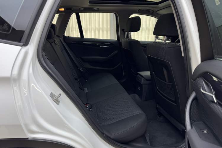 Used BMW X1 2014 sDrive18i Fashion Model Interior 5