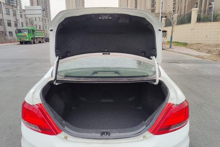 Used BYD Surui 2015 1.5L Automatic Luxury Model
