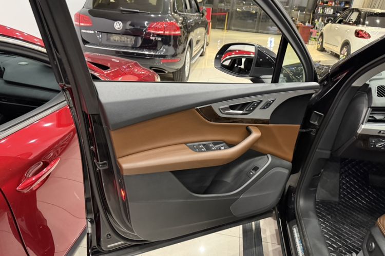 Used Audi Q7 2016 45 TFSI Technology Edition
