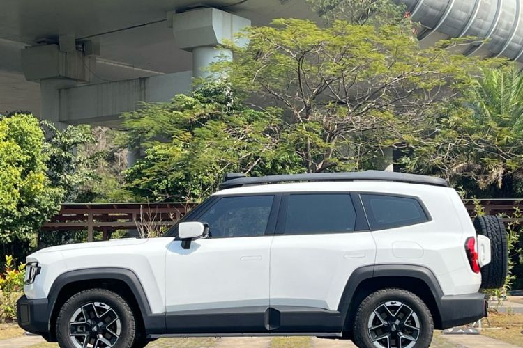 Used Deepal G318 2024 Four-Wheel-Drive Air Suspension Model
