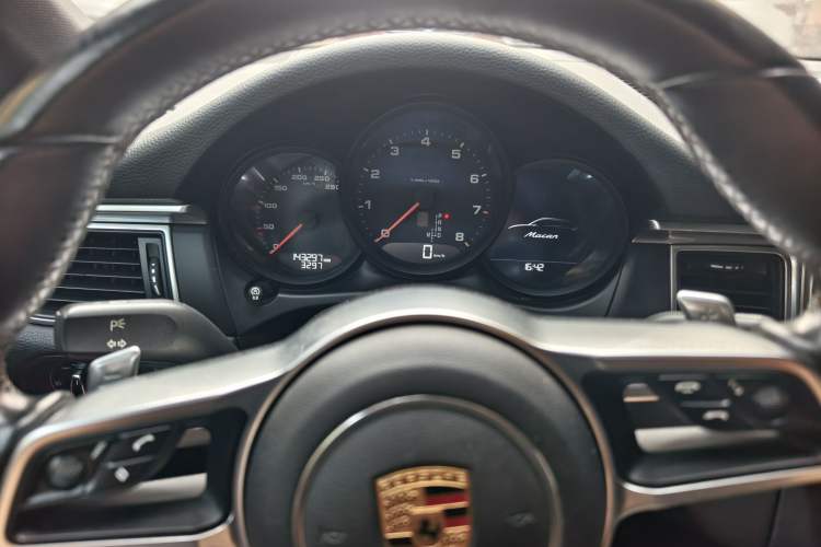 Used Porsche Macan 2017 Macan 2.0T
