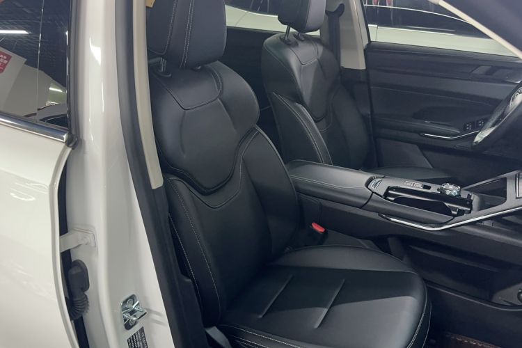 Used Haval H6 2024 1.5T Two-Wheel-Drive Classic Edition
