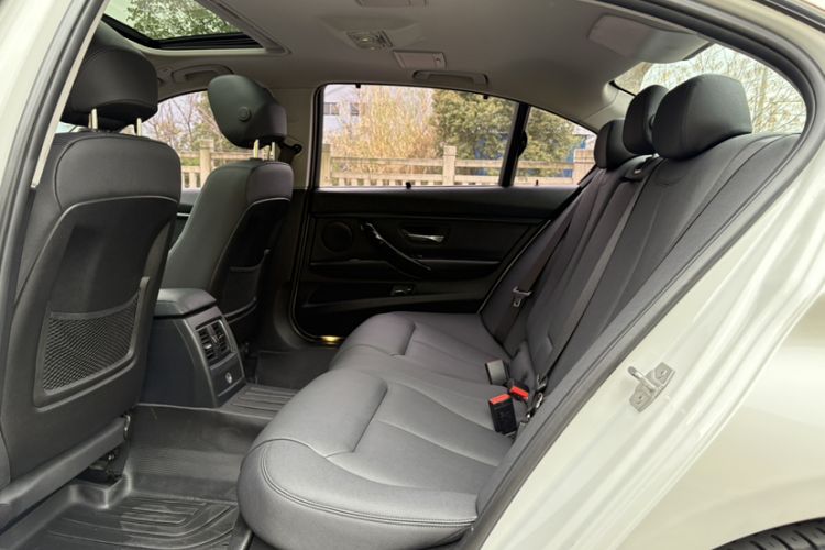 Used BMW 3 Series 2017 320Li Fashion Model Interior 1