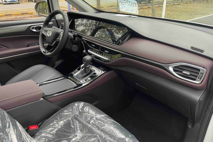 Used GAC Trumpchi M6 2023 PRO 270T DCT Luxury Edition
