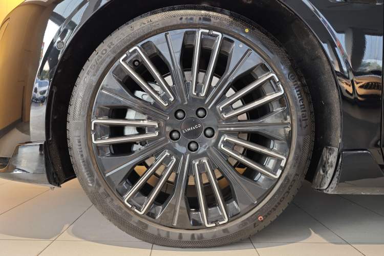 Used Lynk & Co Lynk & Co 10 EM-P 2025 Model 240 Four-Wheel Drive Ultra