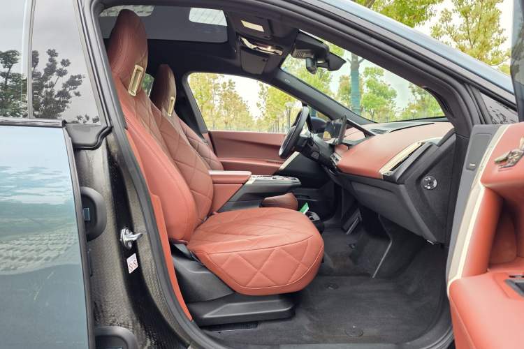 Used BMW iX 2022 xDrive50 Interior 6