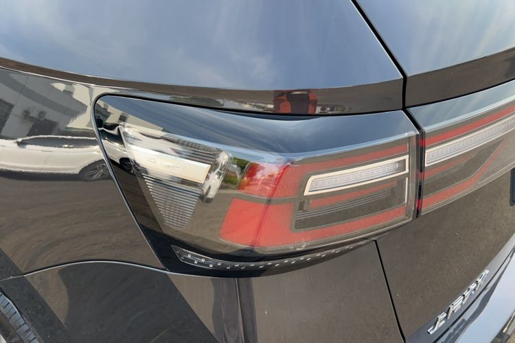 Used Volkswagen Tharu 2024 300TSI Two-Wheel-Drive Crescent Edition Exterior 7