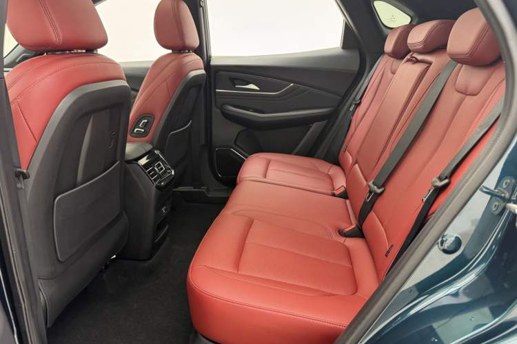 Used FORTHING T5 EVO 2021 1.5TD DCT Starry Edition
