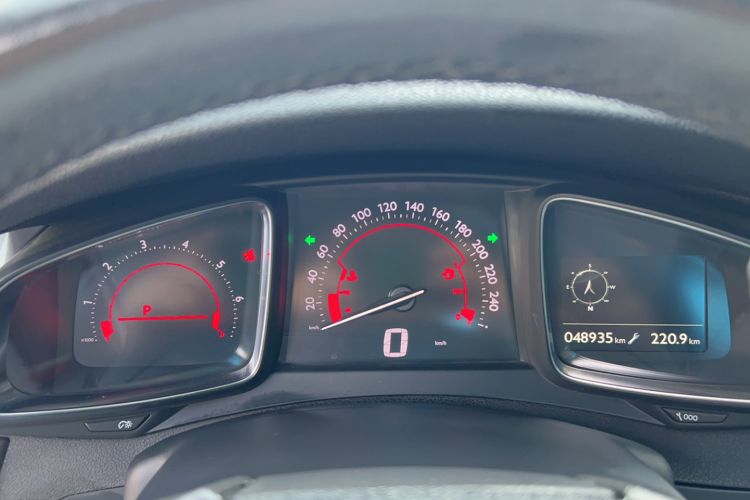 Used DS 5 2015 1.6T Luxury Edition THP160