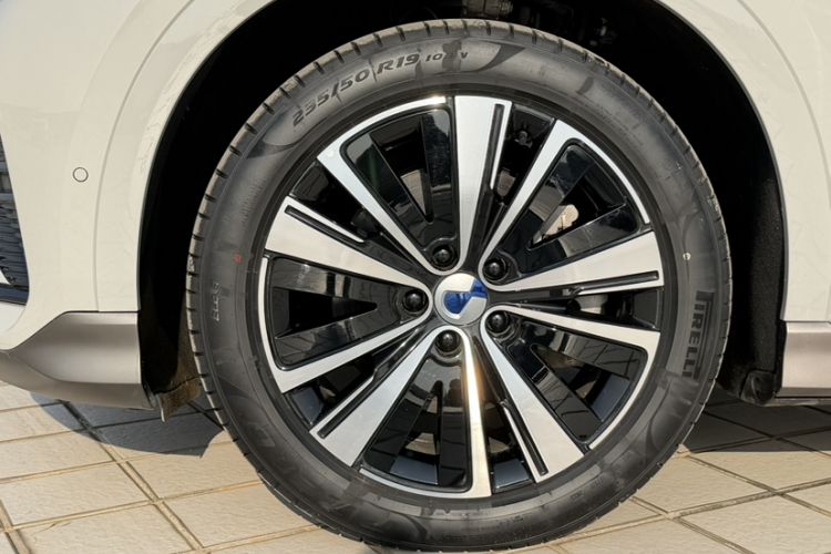 Used Denza N7 2023 with Ultra-Long Range
