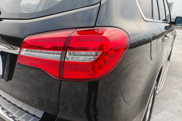 Used Haval H8 2015 2.0T Two-Wheel Drive Comfort Version
