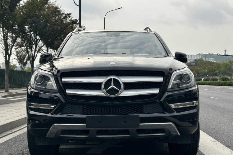Used Mercedes-Benz GL-Class 2015 GL 400 4MATIC Dynamic Model
