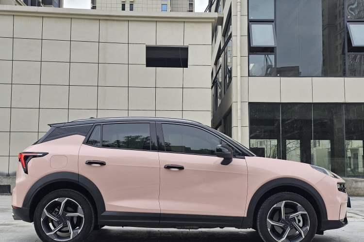 Used Lynk & Co 06 EM-P 2022 PHEV 84 km Range Pro Version