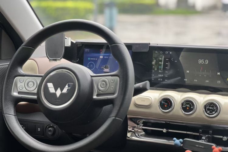 Used Wuling Bingo 2023 333km Enjoy+ Version