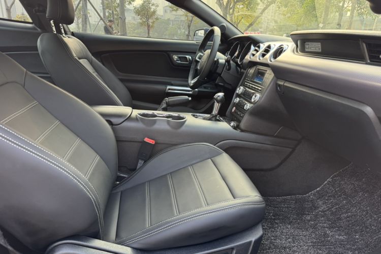 Used Ford Mustang 2015 2.3T Automatic U.S.-Spec Version