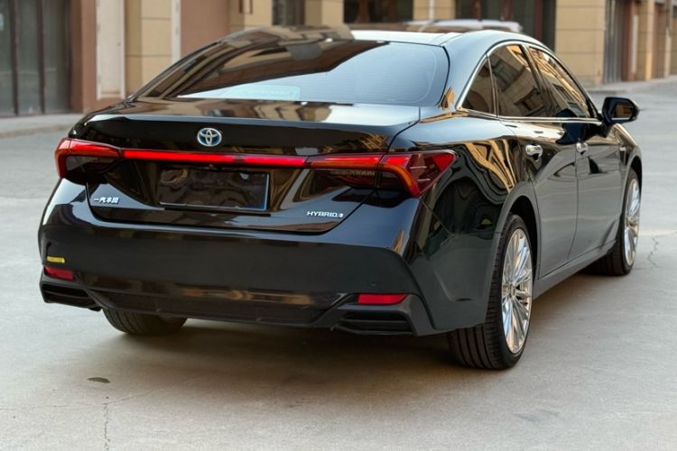 Used Toyota Avalon 2019 Dual-Engine 2.5L Luxury Edition China VI Standard
